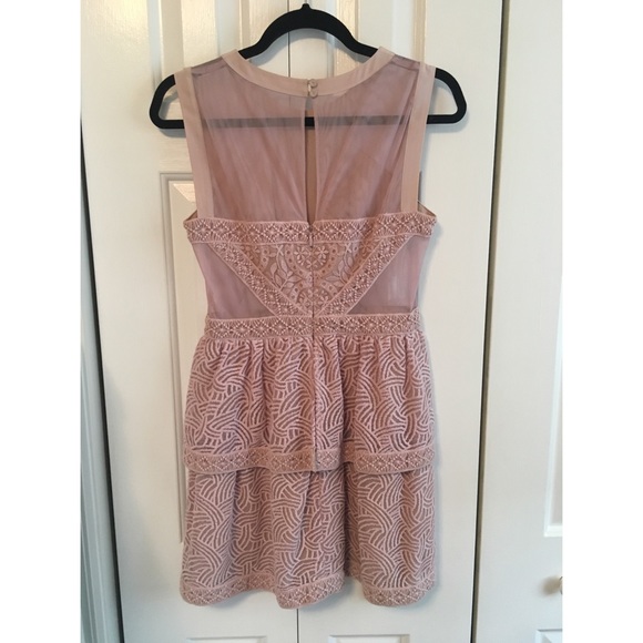 ✨SALE✨BCBG LAVENDER JORDYN DRESS - Picture 4 of 7